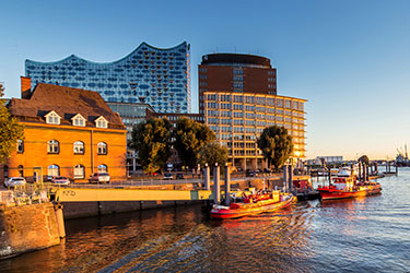 Elbphilharmonie in Hamburg Elbphilharmonie in Hamburg bei Sonnenuntergang